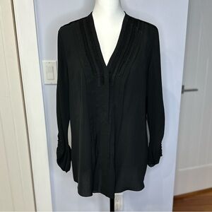 Elie Tahari Elegant Black blouse. 100% silk. Gathered wrists. Size L. Like new!